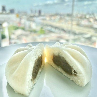 ซาลาเปาไส้หมูสับที่มีเนื้อหมูแน่นและแป้งนุ่ม