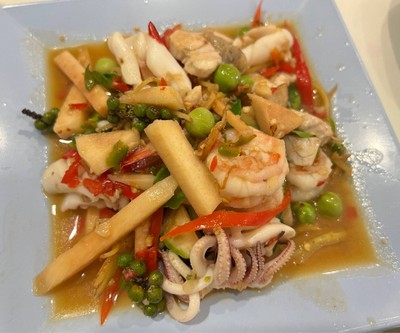 ผัดฉ่าทะเล