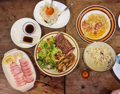 อาหาร หรือ เครื่องดื่ม