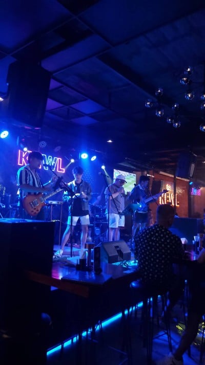 บรรยากาศ คูล ผับ แอนด์ เรสเตอรองท์ -