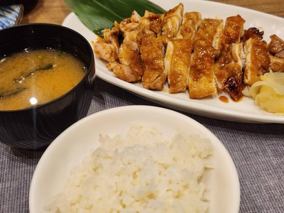 อาหาร หรือ เครื่องดื่ม