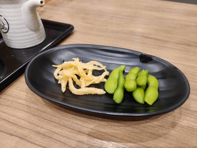 อาหาร หรือ เครื่องดื่ม