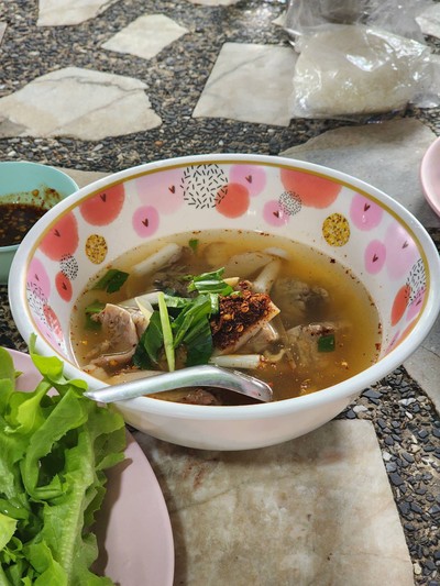 ต้มแซ่บกระดูกอ่อน