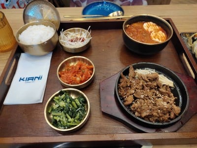 ชุดหมูย่างซอสเกาหลี
