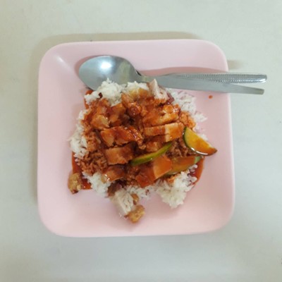 อาหาร หรือ เครื่องดื่ม