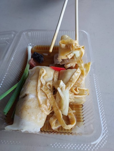 อาหาร หรือ เครื่องดื่ม