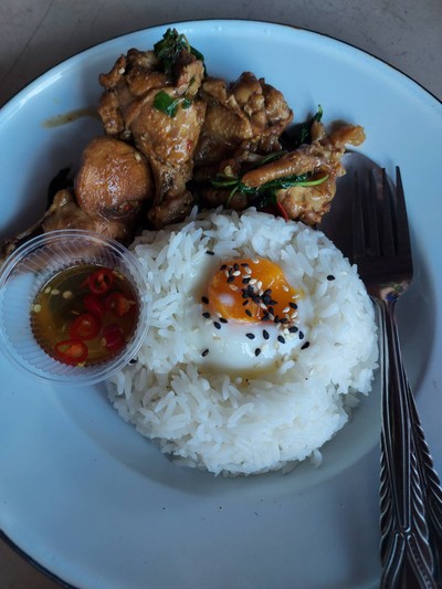 อาหาร หรือ เครื่องดื่ม