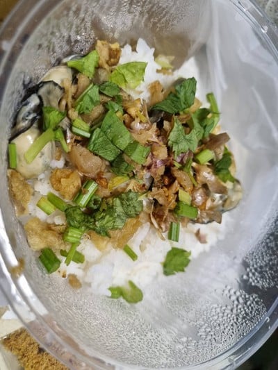 ข้าวต้มหอยนางรม