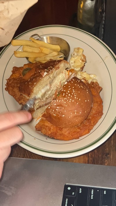 อาหาร หรือ เครื่องดื่ม