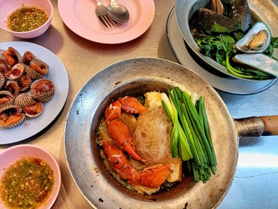 ปูเนื้ออบวุ้นเส้น 330