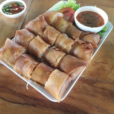 อาหาร หรือ เครื่องดื่ม