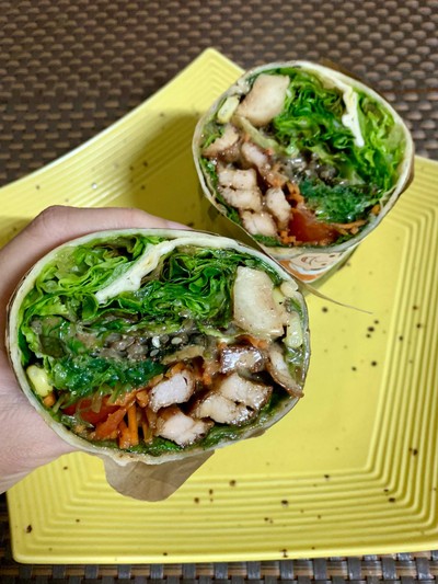 แร็พสลัดหมูทอดพอนซึโซบะ