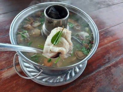 อาหาร หรือ เครื่องดื่ม