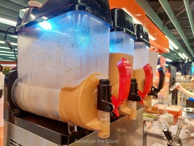 ชาไทย ไอซ์ซี่ โรตีกรอบ