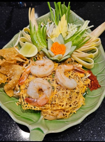 ผัดไทยกุ้งสด(ตำนาน อ.สายหยุด)