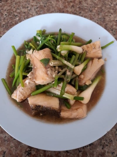ปลาผัดขึ้นช่าย