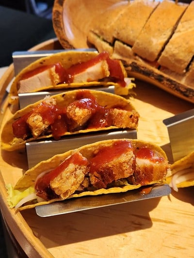 อาหาร หรือ เครื่องดื่ม