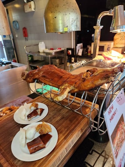 อาหาร หรือ เครื่องดื่ม