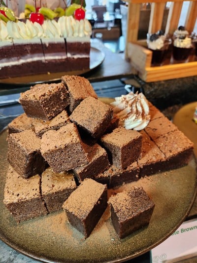 อาหาร หรือ เครื่องดื่ม