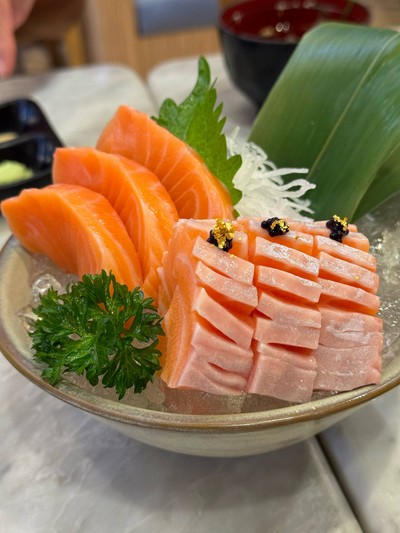 Salmon Sashimi 3+3 set