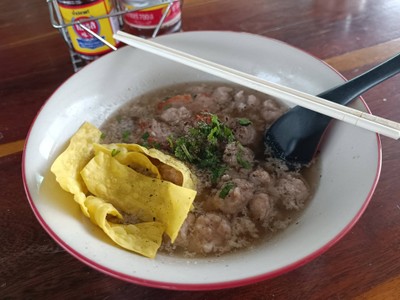 บะหมี่น้ำไม่งอก