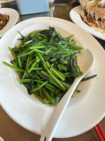 ปวยเล้งผัดน้ำมันหอย