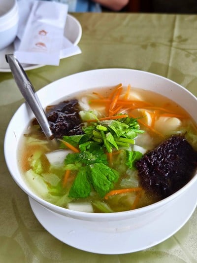 อาหาร หรือ เครื่องดื่ม