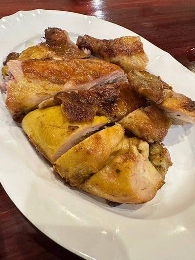 ไก่เนื้อย่างครึ่งตัว