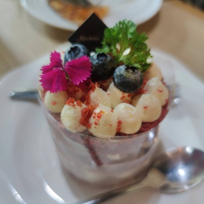 อาหาร หรือ เครื่องดื่ม