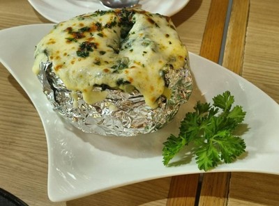 อาหาร หรือ เครื่องดื่ม