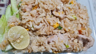 ข้าวผัดหมู