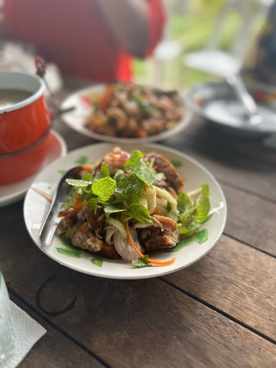 ยำหมูย่าง
