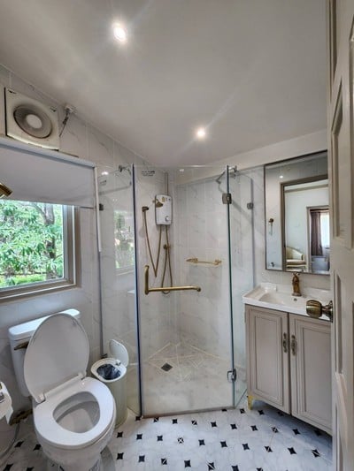 ห้องน้ำ