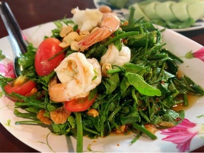 เมนูของร้าน เปลญวน