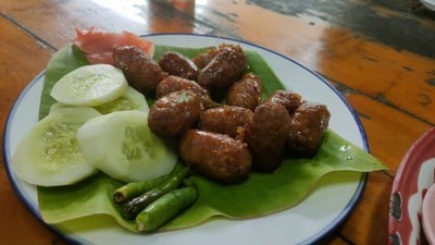 อาหาร หรือ เครื่องดื่ม