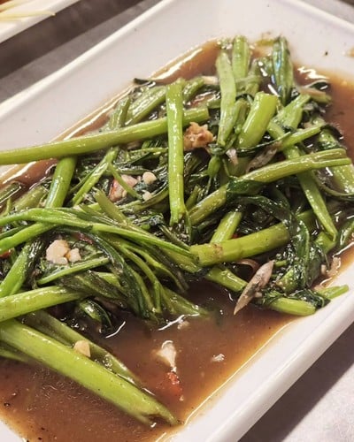 ผัดผักบุ้งง