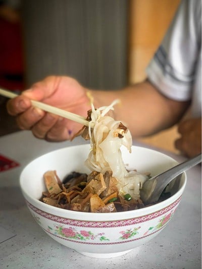 ก๋วยเตี๋ยวหลอดทรงเครื่อง