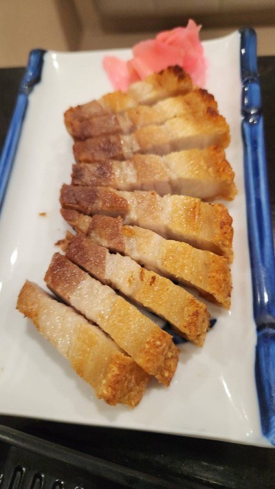 หมูกรอบ