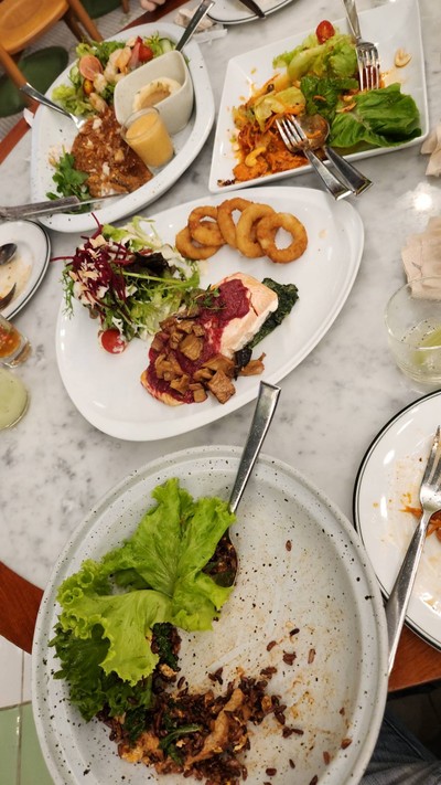 อาหาร หรือ เครื่องดื่ม