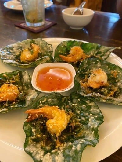 กุ้งทอดใบชะพลู