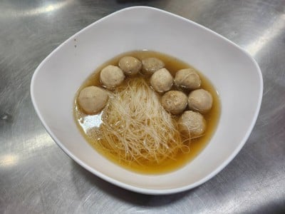 S ก๋วยเตี๋ยวเนื้อน้ำใส  (ธรรมดา)