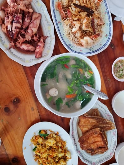 อาหาร หรือ เครื่องดื่ม