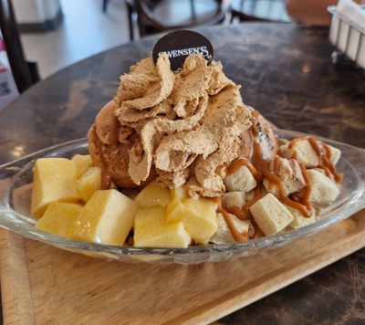 ไอศครีมชาไทย พุดดิ้ง ขนมปังกรอบ