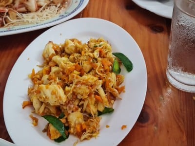 เนื้อปูผัดพริกเหลือง