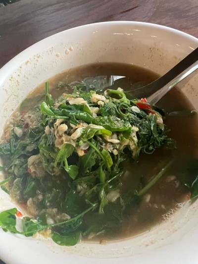 แกงผักหวานไข่มดแดง