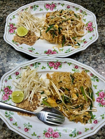 ผัดไทยกุ้งสด