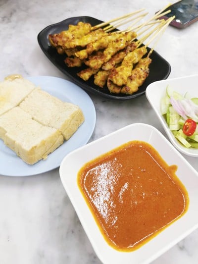หมูสะเต๊ะ