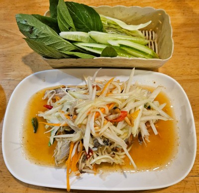 ส้มตำไทยปูม้า