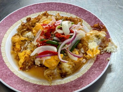 ยำไข่ดาว