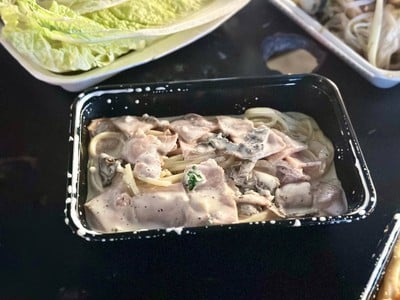 สปาเก็ตตี้ ซอสเห็ดทรัฟเฟิล